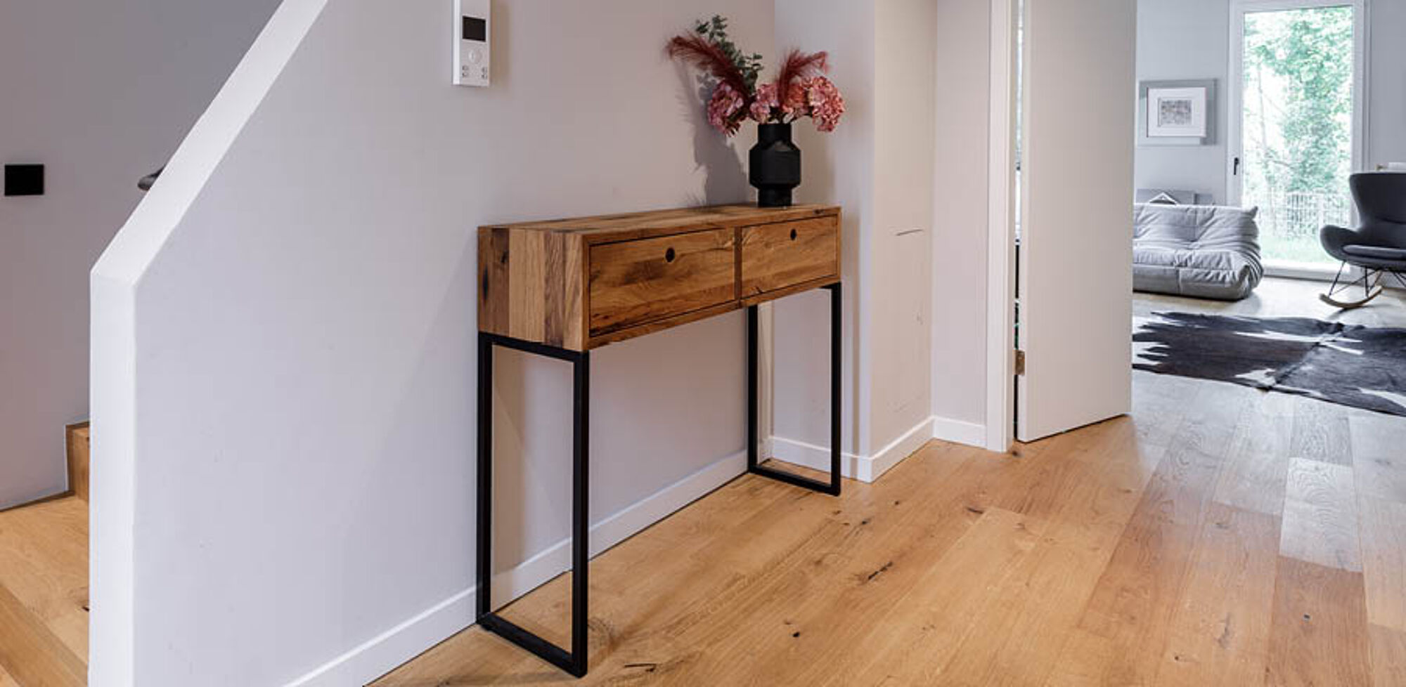 Regallösungen aus massivem Holz | Aktuelles – Trends – News im November 2025 | Möbeltischlerei woodendesign | Tischlerei Möbeltischler Möbelmanufaktur Hamburg