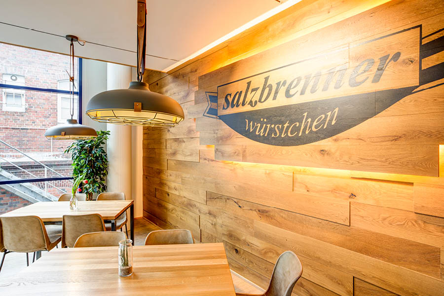 Gastronomie Tische Stühle Bar Café Restaurant Kantine natürliches Raumklima Holzmöbel Möbeltischlerei woodendesign Tischler Möbeltischler Möbelmanufaktur Hamburg