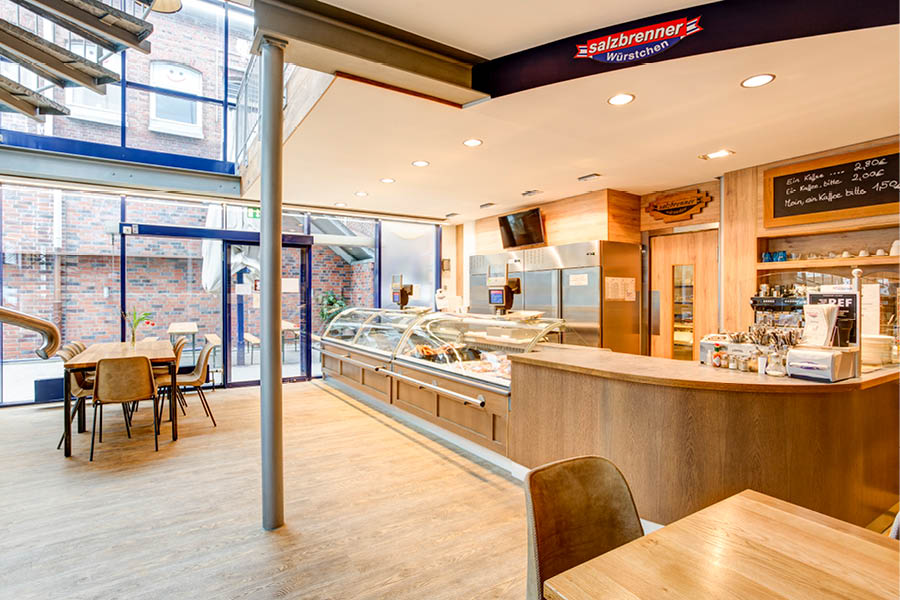 Gastronomie Tische Stühle Bar Café Restaurant Kantine natürliches Raumklima Holzmöbel Möbeltischlerei woodendesign Tischler Möbeltischler Möbelmanufaktur Hamburg