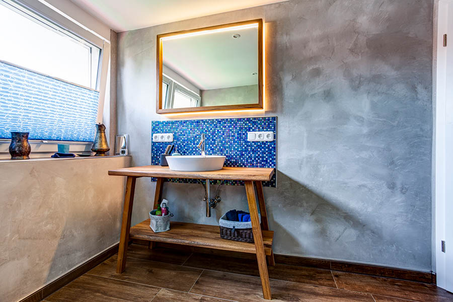 Badezimmermöbel aus Altholz Holzwaschtisch Badezimmerschrank Möbeltischlerei woodendesign Möbeltischler Möbelmanufaktur Hamburg