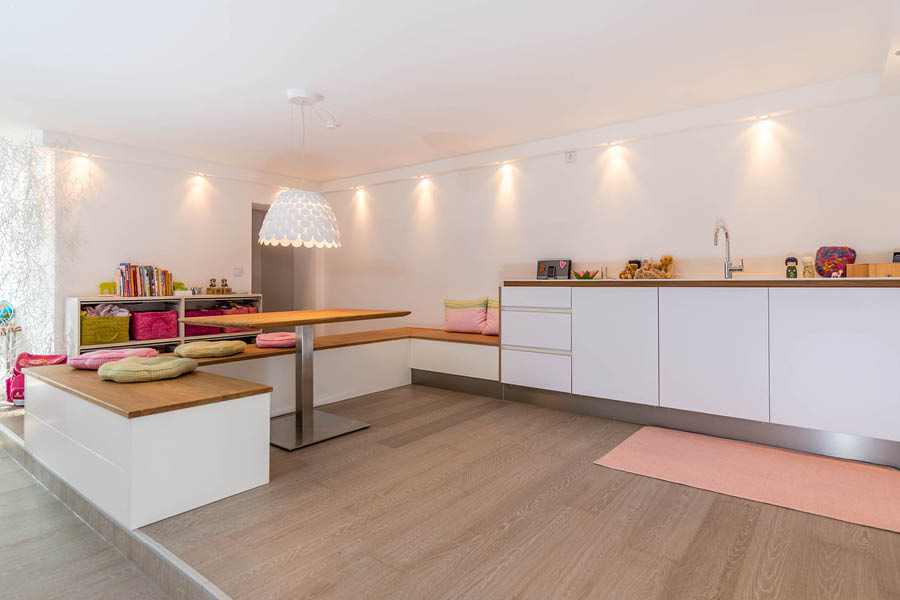 Wohnküche nach Maß aus Massivholz Verbindung Wohnraum Arbeitsplatz Küchenmöbel Möbeltischlerei woodendesign Tischler Möbeltischler Möbelmanufaktur Hamburg