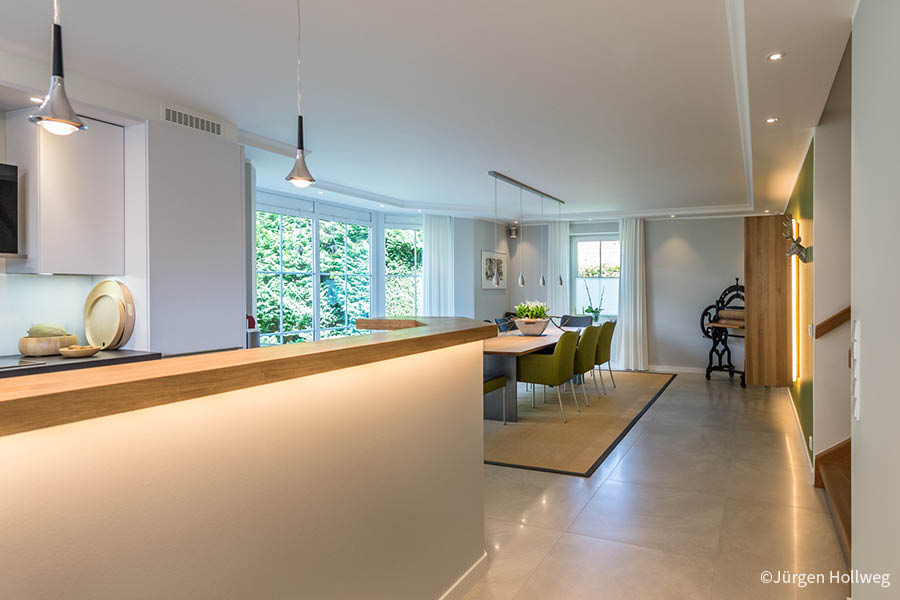 Wohnküche nach Maß aus Massivholz Verbindung Wohnraum Arbeitsplatz Küchenmöbel Möbeltischlerei woodendesign Tischler Möbeltischler Möbelmanufaktur Hamburg