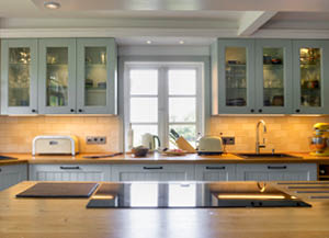 Stilvolle, rustikale Landhausküchen aus dem Hause woodendesign in Hamburg