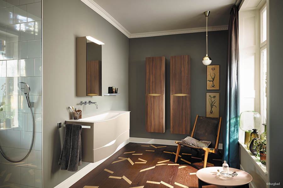 Bad en suite offenes Wohnbad Badezimmermöbel Aktuelles News Trends Oktober 2019 Tischler Möbeltischler woodendesign Möbeltischlerei Möbelmanufaktur Hamburg