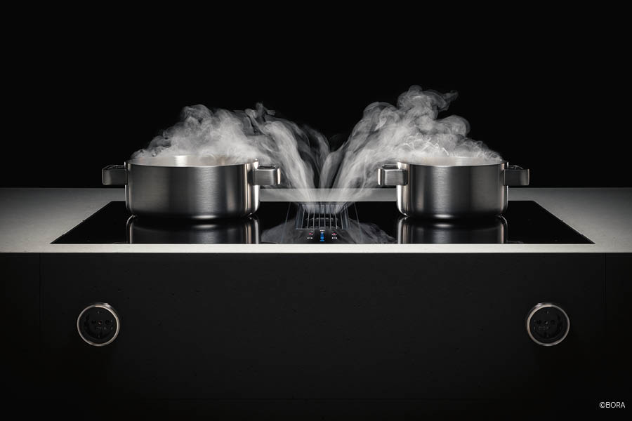 Kochfeld mit integriertem Dunstabzugssystem entfernt Dampf direkt am Topf | Aktuelles – Trends – News im März 2026 | Möbeltischlerei Tischlerei Möbeltischler Möbelmanufaktur Hamburg