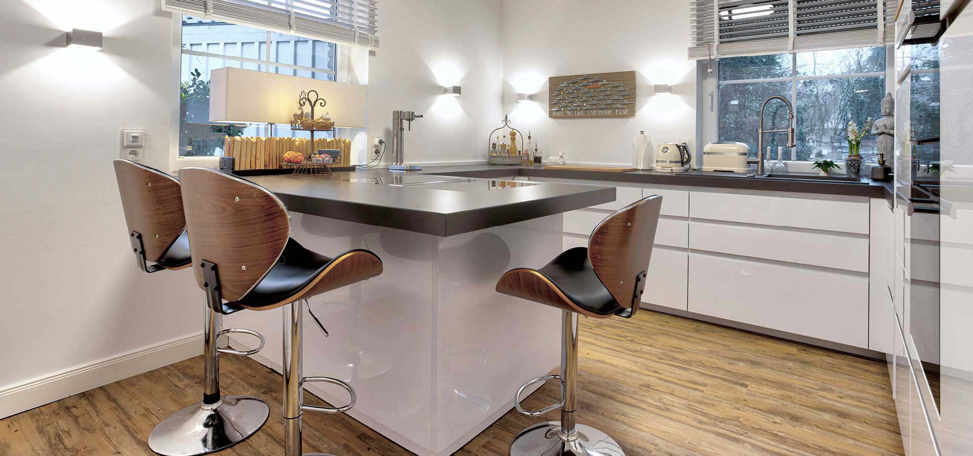 Kundenstimme Massivholzküche von woodendesign wird zweites Wohnzimmer 