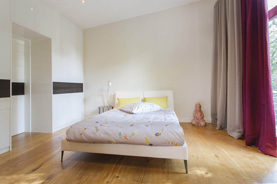 Türüberbau Schlafzimmer Schlafzimmerschrank individuell Kleiderschrank planen & gestalten | Einbauschrank / Einbauschränke von der Möbeltischlerei woodendesign in Hamburg