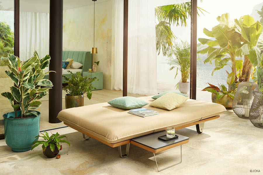 JOKA Butterfly Sunbed Liegeposition – kompakte Design-Sonnenliege / Outdoorliege – mit Suntable – ideal für Balkon, Terrasse, kleine Flächen